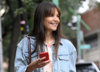 Katie Holmes Rocks Pink Slip Dress and Matching Flats in NYC: Photos – Hollywood Life