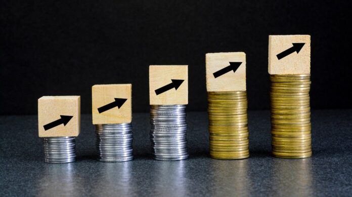 money-growth-2023-billboard-pro-1260.jpg