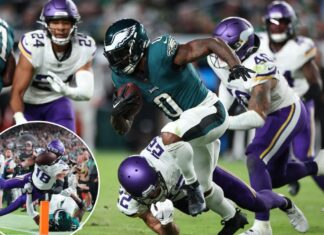 Eagles use D’Andre Swift, ground game to beat sloppy Vikings