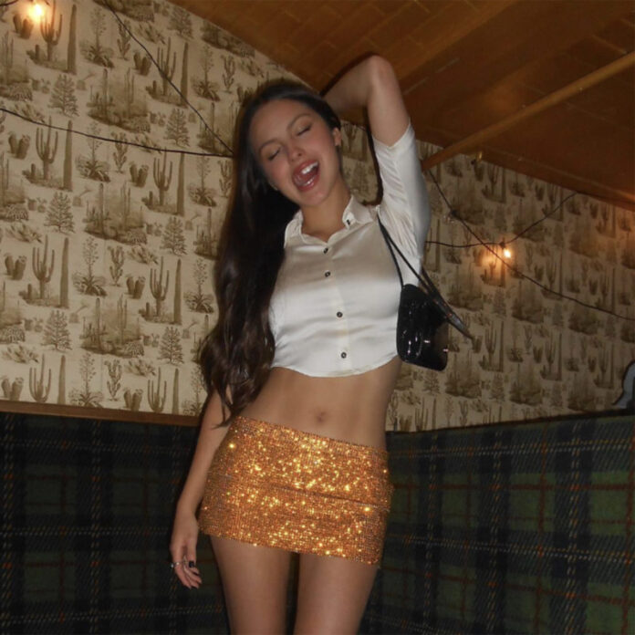 olivia-rodrigo-style_feature2-800x800.jpg
