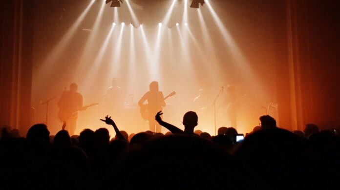 people-at-concert-billboard-pro-1260.jpg