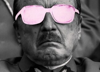 El Conde Review | Satirical Horror Comedy with Stunning Visuals