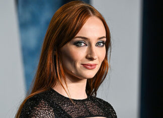 Sophie Turner Smiles While Filming Show After Joe Jonas Divorce Filing – Hollywood Life
