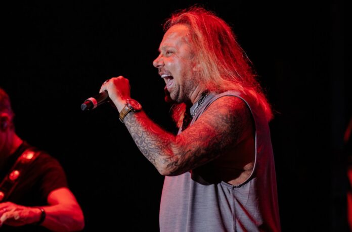 vince-neil-nashville-aug-2023-billboard-1548.jpg