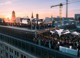 Warner Music Plants Creative Flag in Berlin