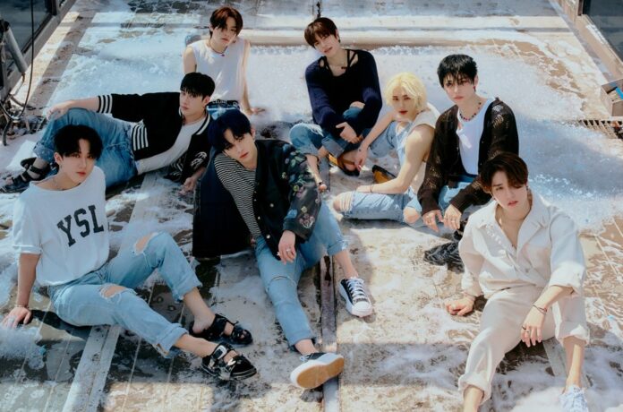 02-stray-kids-press-2022-cr-jyp-entertainment-billboard-1548.jpg
