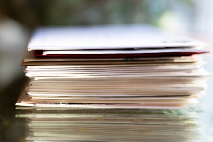 1696968307-marketing-strategy-direct-mail-g-1476087388.jpg