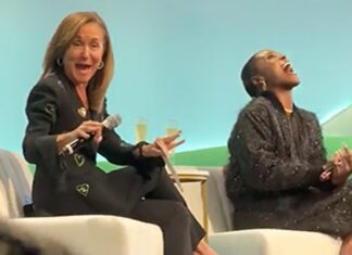 Issa Rae's Name Botched During Interview, Audience Corrects Moderator