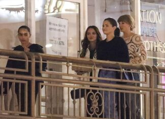 Taylor Swift Grabs Dinner With Selena Gomez And Zoë Kravitz in L.A.