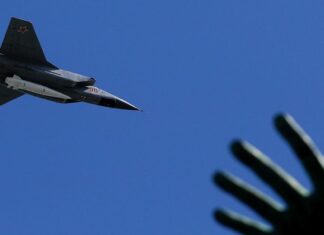 Russia’s Hi-Tech Kinzhal Missile Hyped by Putin Performs Poorly: UK Intel