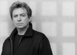 The Police’s Andy Summers on Combining His Photography & Music for Solo Tour: Behind the Setlist Podcast