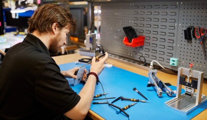 Apple_Global-Repair-Update_082919.jpg