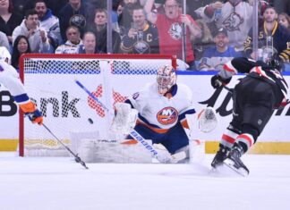 Islanders stopped by Sabres in sloppiest game of young season