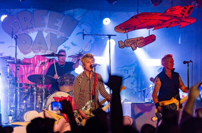 Green-Day-concert-in-Vegas-cr-GREG-SCHNEIDER-billboard-1548.jpg