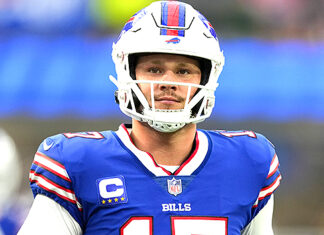 Who Is Josh Allen? Buffalo Bills QB Is Dating Hailee Steinfeld – Hollywood Life