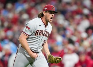 Diamondbacks stun Phillies in Game 7 to advance to World Series