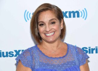 Mary Lou Retton back home after pneumonia hospitalization