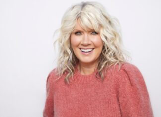 Natalie Grant Earns Her Third No. 1 on Top Christian Albums With ‘Seasons’