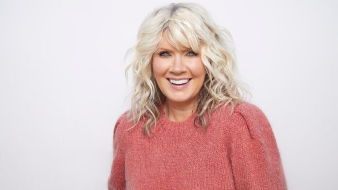Natalie-Grant-cr-Hannah-Burton-press-2023-billboard-pro-1260.jpg