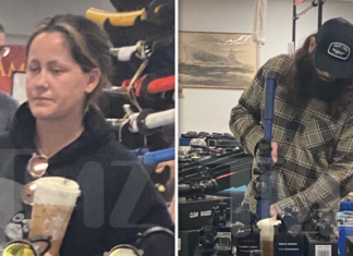 Jenelle Evans & David Eason Hit Gun Show with Kids Amid Possible Charges
