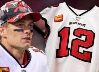 Tom Brady's Last Game-Worn Jersey Could Sell For $2.5 Million At Auction