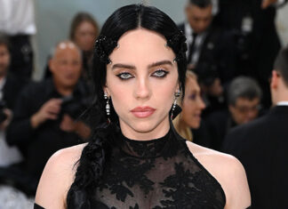 Billie Eilish Reveals Giant New Back Tattoo in Sexy Topless Photo – Hollywood Life