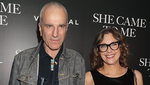 daniel-day-lewis-shaved-head-premiere-photos-ftr.jpg