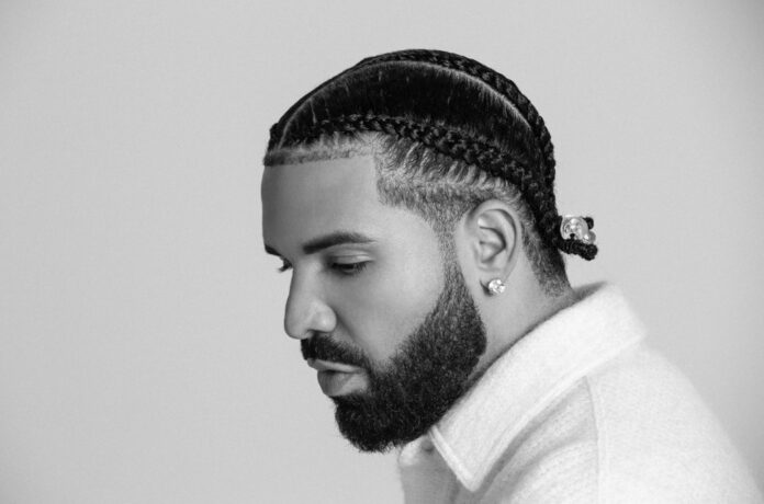 drake-pr-cr-univseral-music-2022-billboard-1548.jpg