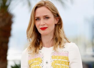 Emily Blunt ‘appalled’ for calling Chili’s server ‘enormous’