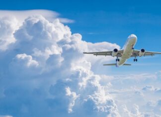 American Airlines (AAL): Analyzing the Airliner’s Recent Stock Performance