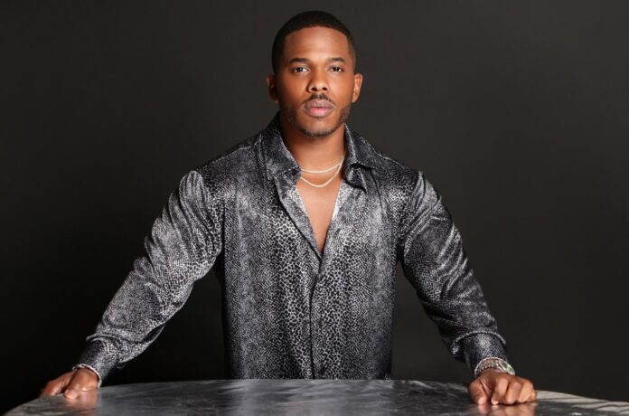 j-brown-press-cr-Rell-Edmonds-2023-billboard-1548.jpg