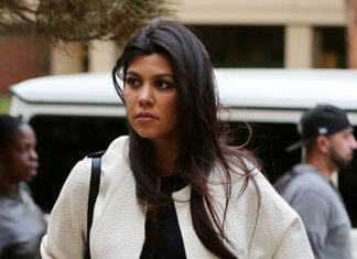 Kourtney Kardashian Shows off Baby Bump in Floral Dress: Photos – Hollywood Life