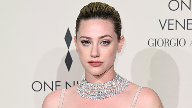 lili-reinhart-makeup-free-acne-Ftr.jpg