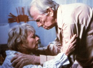 Tell Me A Riddle Review | Looking at Death and Dreams Through an Elderly Jewish Couple
