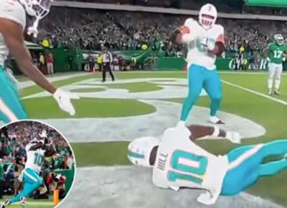 Dolphins’ Tyreek Hill has another hilarious TD celebration