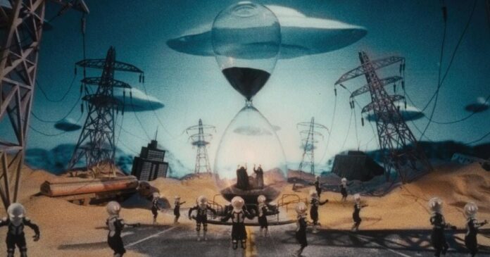 once-within-a-time-spaceship-hourglass.jpg