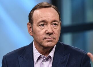 Kevin Spacey Hospitalized After His "Entire Left Arm" Goes Numb