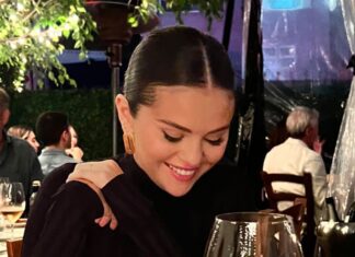 Selena Gomez Gives Surprise Performance at Coldplay Concert
