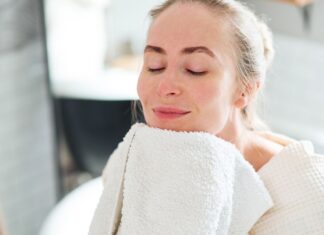 Get $156 Worth of Peter Thomas Roth Retinol for $69 & Reduce Wrinkles