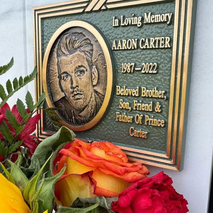 rs_1200x1200-231014103348-1200-aaron-carter-forest-lawn-instagram-cjh-101323.jpg