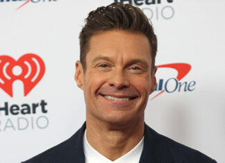 Ryan Seacrest Reveals Why He ‘Quickly’ Left Kris Jenner’s Bathroom – Hollywood Life