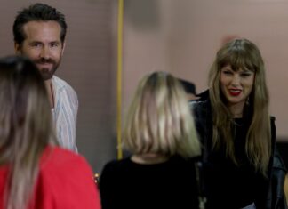 Taylor Swift Arrives at Chiefs-Jets Game to Watch Travis Kelce With Blake Lively, Ryan Reynolds & More