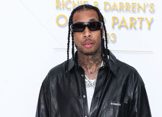 Tyga Goes Nude on the Beach and Shows Off Tattooed Butt – Hollywood Life