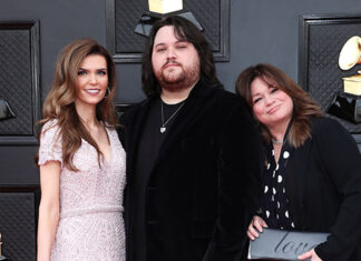 Wolfgang Van Halen Marries Andraia Allsop in Romantic Wedding – Hollywood Life