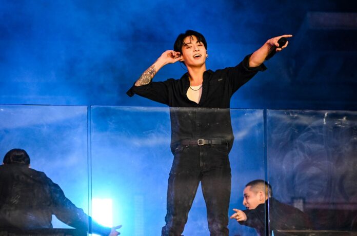 10-jung-kook-tsx-stage-nyc-2023-billboard-1548.jpg