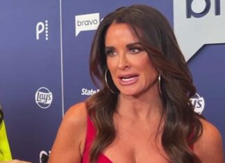 Kyle Richards Refers to Split With Mauricio Umansky as ‘Divorce’