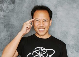 How to Calm Your Busy Mind, According to World-Renowned Brain Coach Jim Kwik