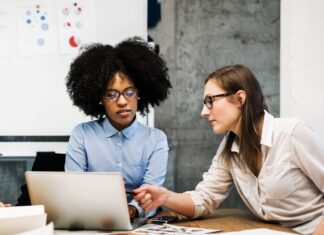 Understanding CAC: The Cornerstone of Business Economics