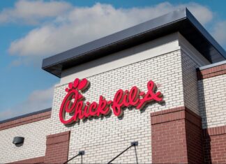 Chick-fil-A Celebrates 3,000 Restaurants With $300k Donation