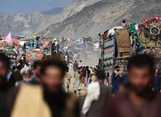 Pakistan Deports Afghan Refugees